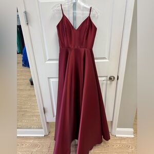 Elegant Burgundy Spaghetti Strap Dress